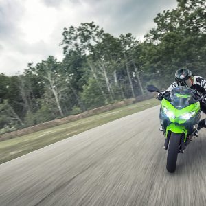 אופנוע קוואסאקי Ninja400