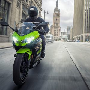 אופנוע קוואסאקי Ninja400